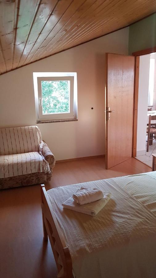 Margareta Apartamento Sveti Ivan Dobrinjski Exterior foto